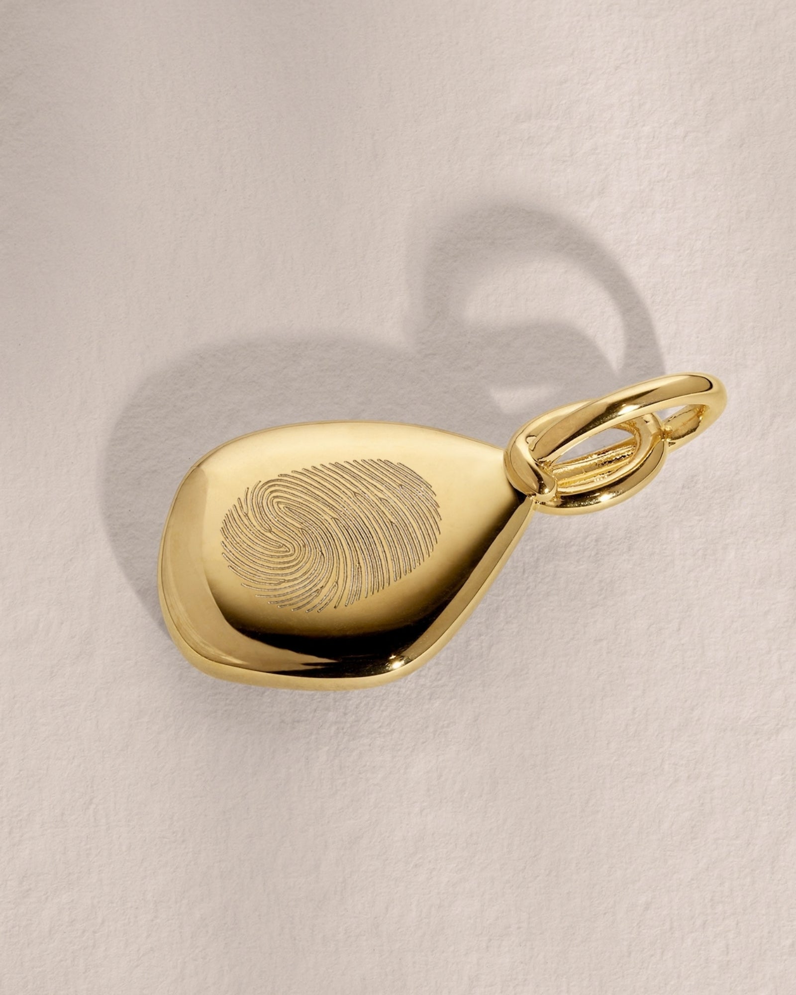 18k Gold