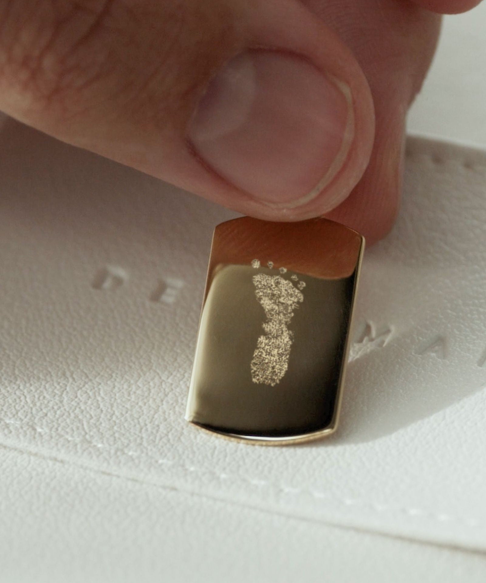 18k Gold