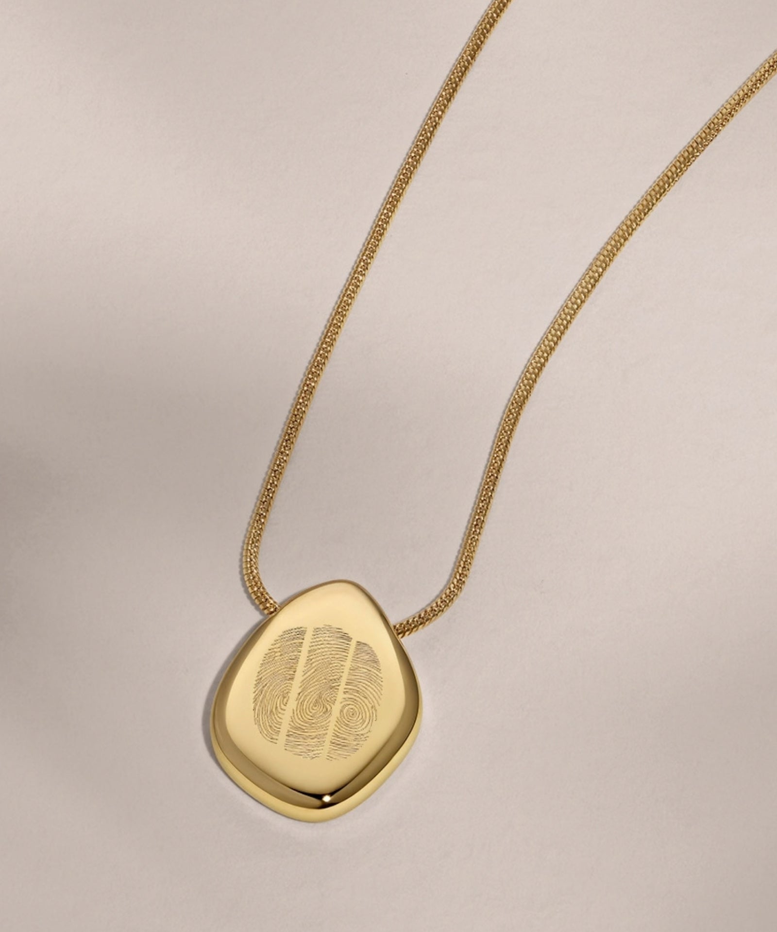 18k Gold 