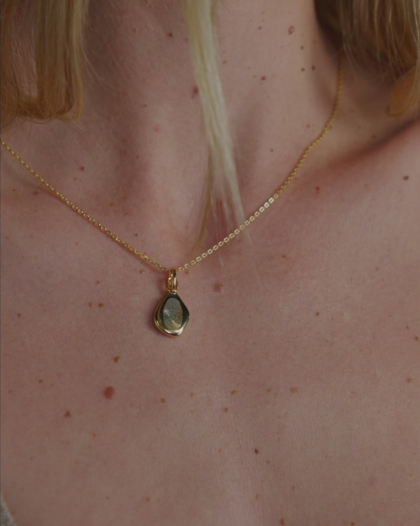 18k Gold